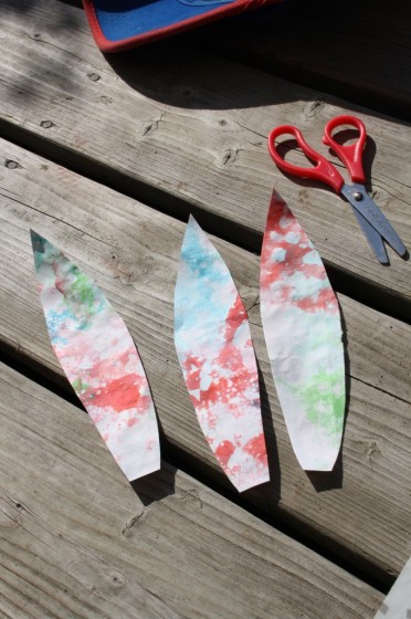 paper feathers decorated with bubble painting