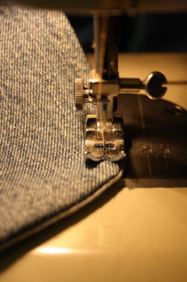 top-stitching around edge of bib