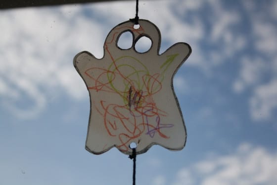 halloween sun catcher ghost craft for toddlers 