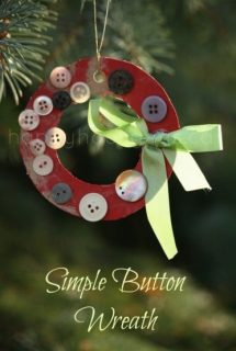 simple button wreath