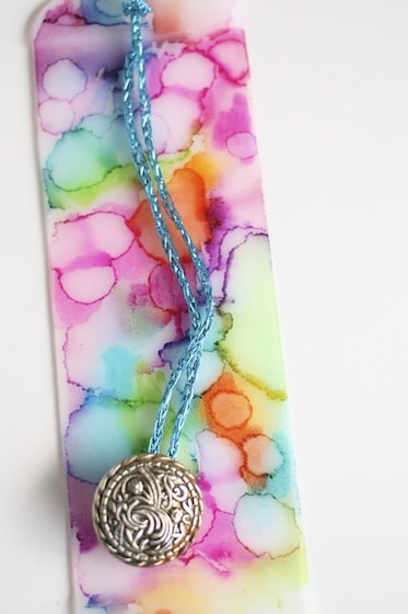 sharpie bookmark for mother's day 