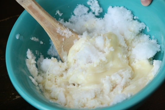 How to Make Snow Cream