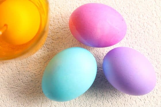 Dyeing Easter Eggs at home