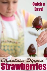 Quick and Easy Chocolate Dipped Strawberries