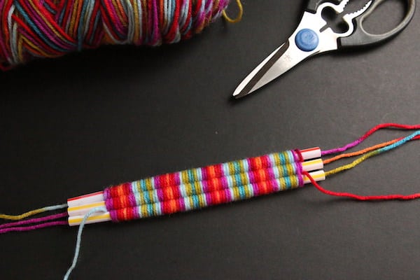 straw weaving pink blue verigated yarn